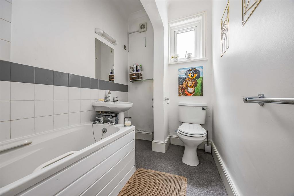 Flat 2, 27, Festing Road, Southsea-Small-Portico Ma