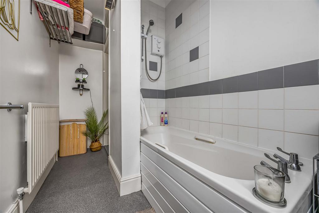 Flat 2, 27, Festing Road, Southsea-Small-Portico Ma