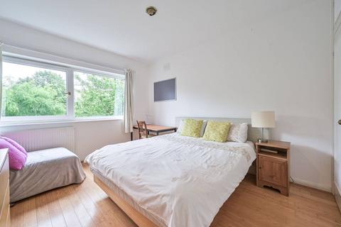 3 bedroom maisonette to rent, Hermitage Lane, Hampstead, London, NW2