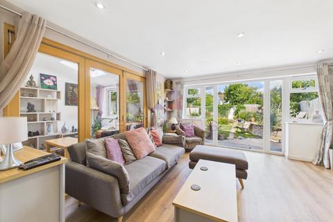 28 Beaumont Close, Colchester, CO4 5XE