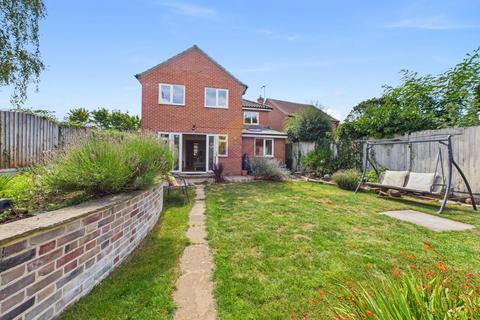28 Beaumont Close, Colchester, CO4 5XE