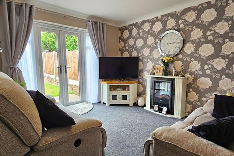 3 bedroom semi-detached house for sale, Oak Park Road, Stourbridge DY8