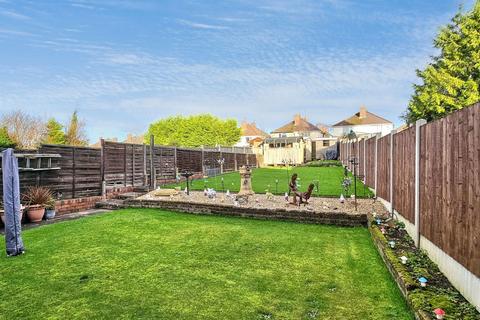 3 bedroom semi-detached house for sale, Oak Park Road, Stourbridge DY8