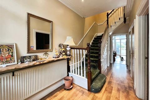 4 bedroom semi-detached house for sale, Spencer Gardens, London SE9