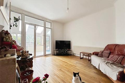 4 bedroom semi-detached house for sale, Spencer Gardens, London SE9