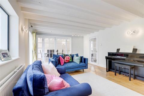 4 bedroom barn conversion for sale, Radcliffe Road, Holme Pierrepont NG12
