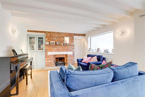 4 bedroom barn conversion for sale, Radcliffe Road, Holme Pierrepont NG12