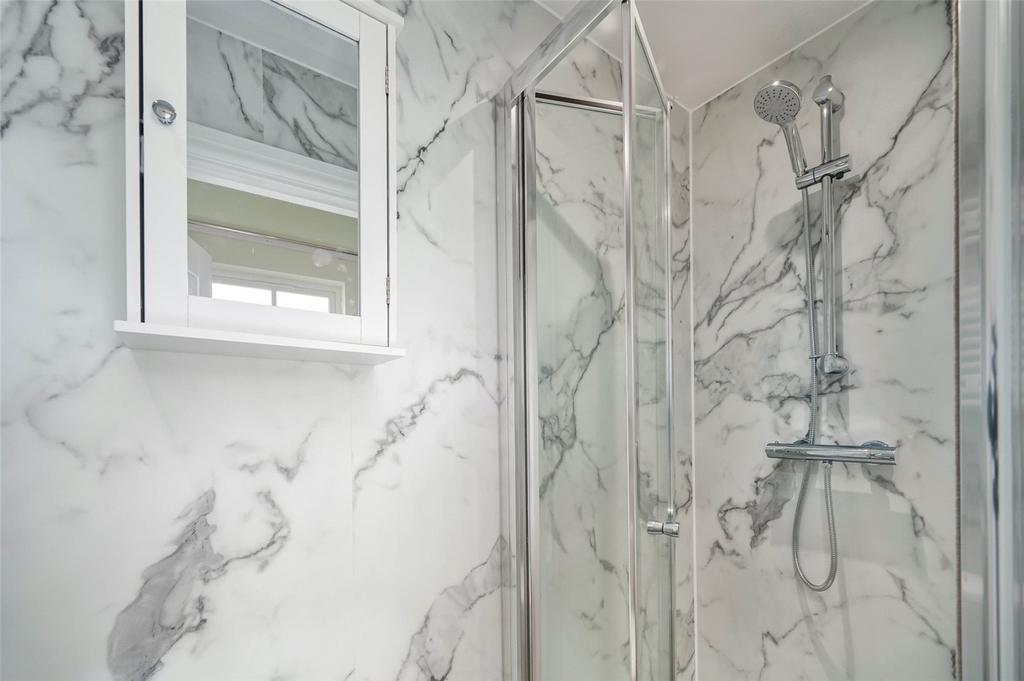 Ensuite Bathroom