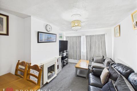 3 bedroom terraced house for sale, Trenleigh Gardens, Trench, Telford, Shropshire, TF2