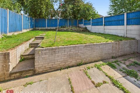 3 bedroom terraced house for sale, Trenleigh Gardens, Trench, Telford, Shropshire, TF2