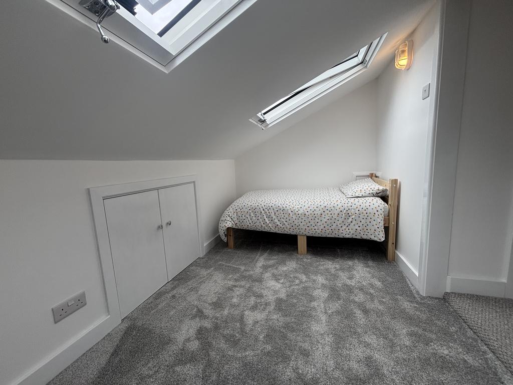 Rear bedroom 3