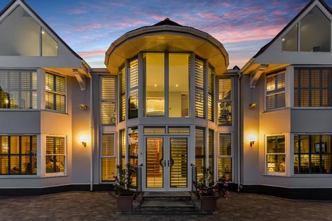 6 bedroom detached house for sale, Hill Head, Hampshire PO14