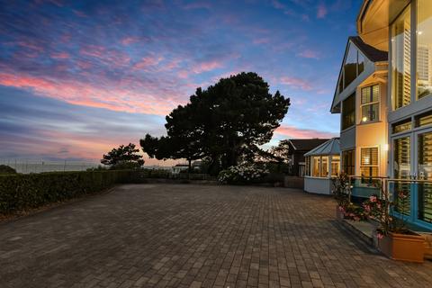 6 bedroom detached house for sale, Hill Head, Hampshire PO14