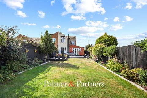 4 bedroom semi-detached house for sale, Ipswich Road, Colchester, Essex, CO4