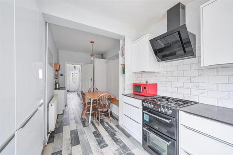17 Lower Hill Road, Epsom, KT19 8LS