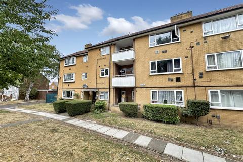 2 bedroom flat for sale, Ringway, Southall UB2