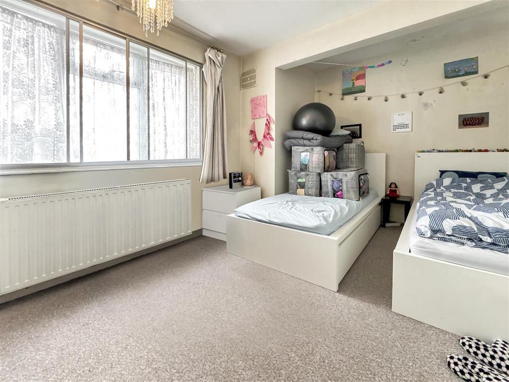 Bedroom 2.jpeg