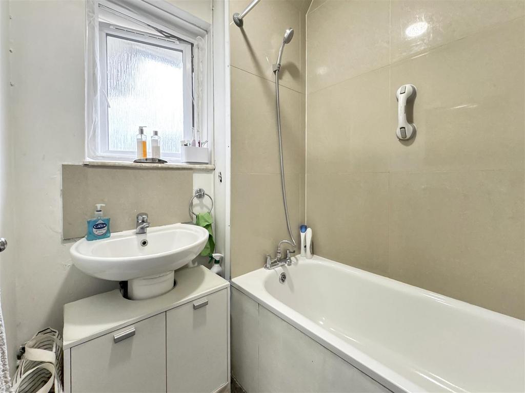Bathroom.jpeg