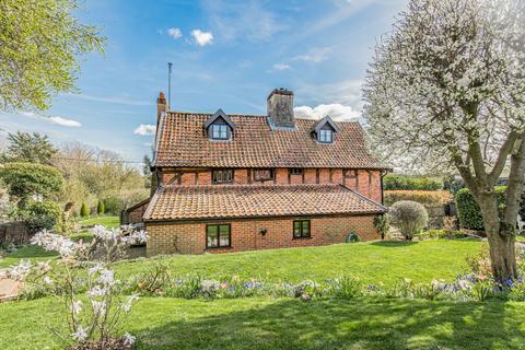 undefined, Magnificent 15th Century Home with 2 Bed Annexe in East Bilney