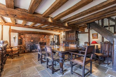 undefined, Magnificent 15th Century Home with 2 Bed Annexe in East Bilney
