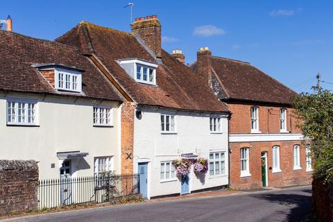 5 bedroom townhouse for sale, The Soke, Broad Street, Alresford