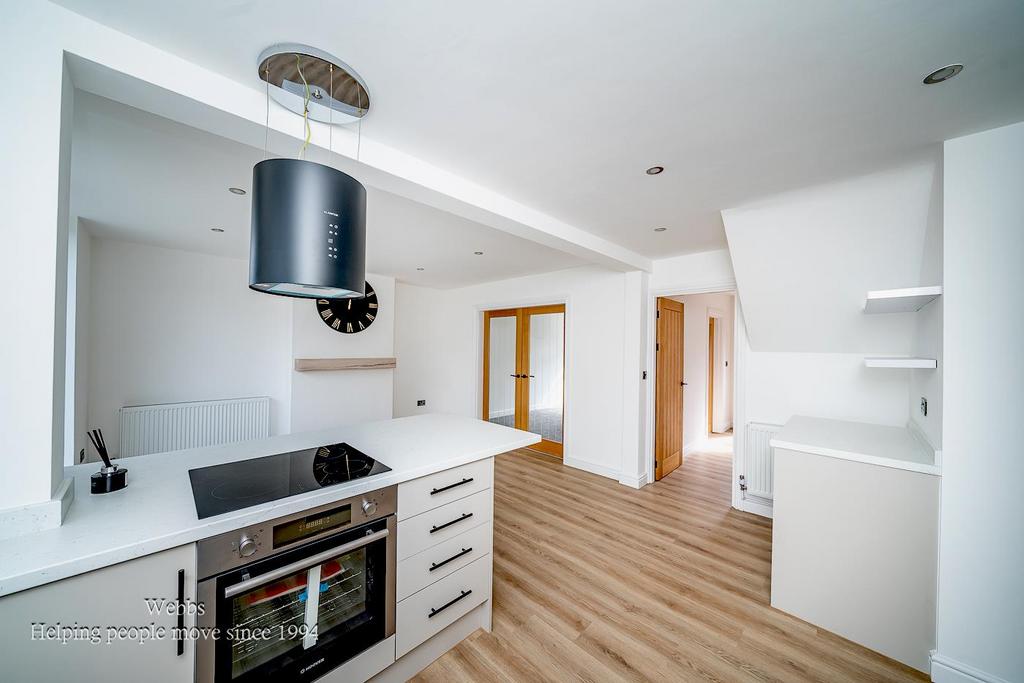 Kitchen/dining/family room
