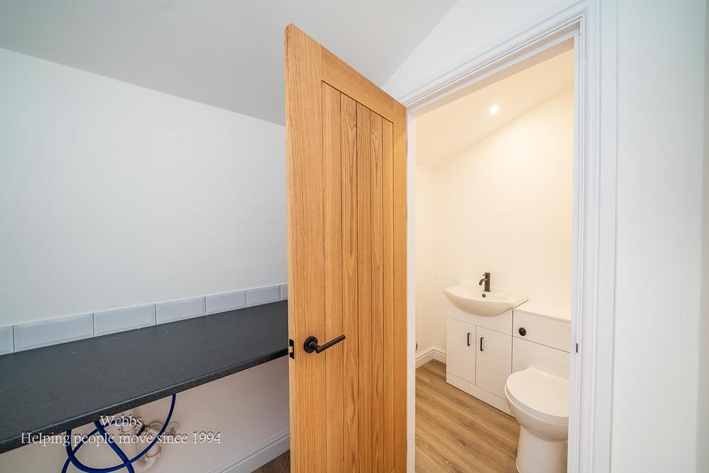 Utility and guest wc