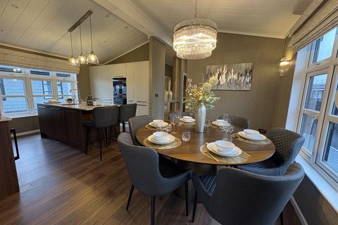 undefined, The Phoenix, Sandy Bay