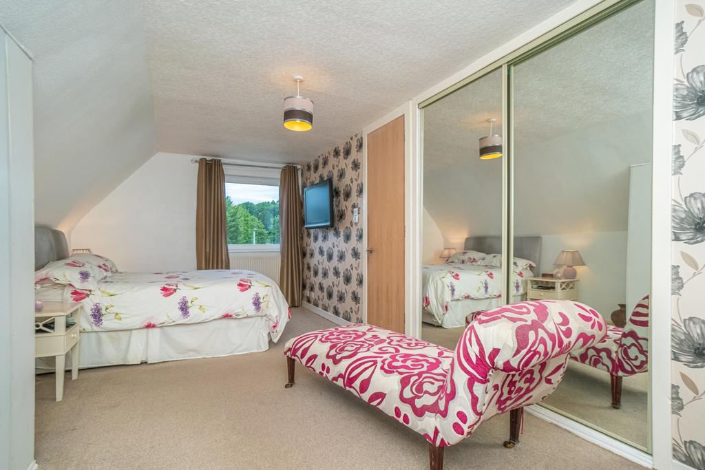 Main Bedroom 1