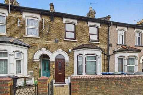 1 bedroom apartment for sale, High Street, Enfield, EN3