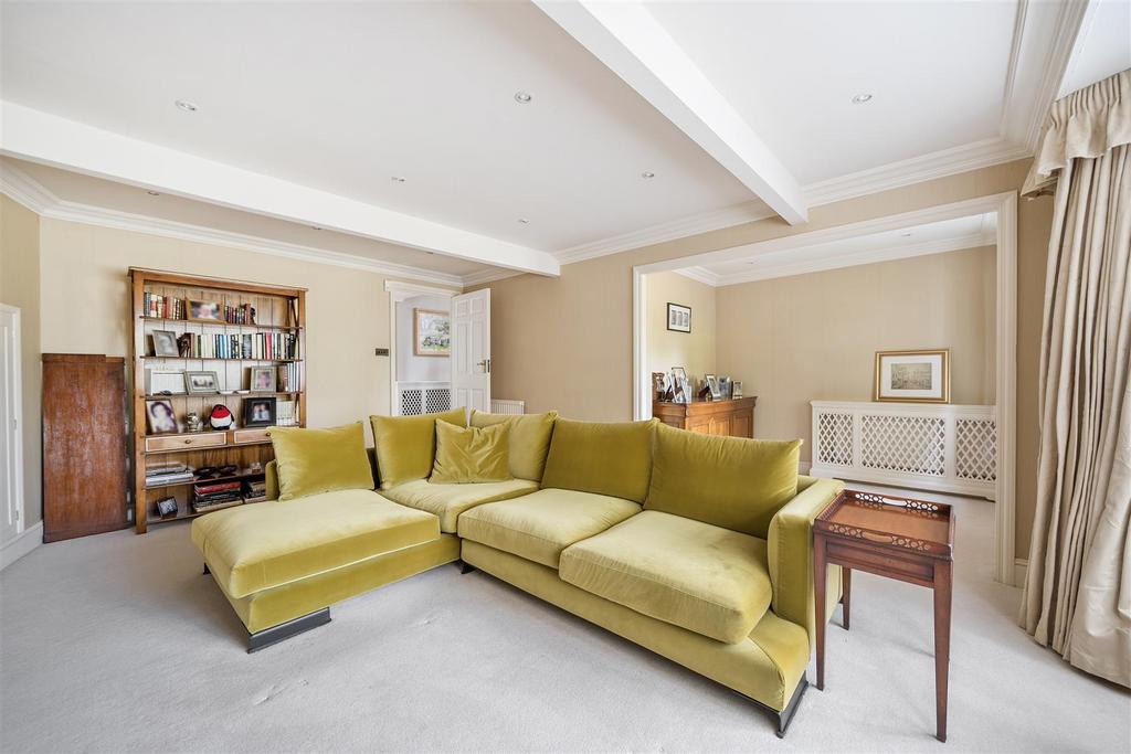 TV/Family Room