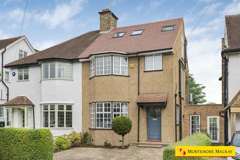 10 Sherbrook Gardens, London, N21 2NU