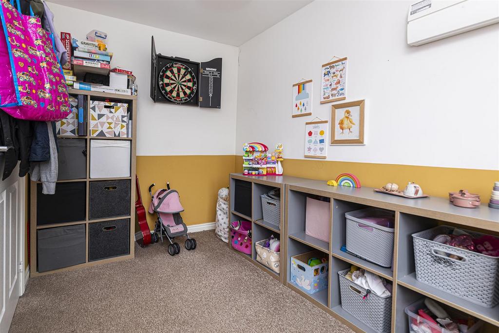 Downstairs Bedroom/Study/Games Room
