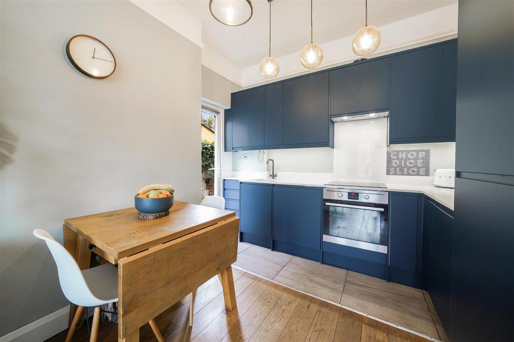 Flat B, 129 Wellmeadow Road - ys Su Mw1 DFLm Mt9 J9 N9a T