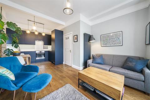 1 bedroom apartment for sale, Wellmeadow Road, London SE6