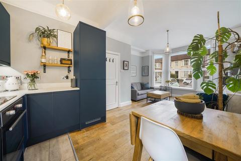 1 bedroom apartment for sale, Wellmeadow Road, London SE6