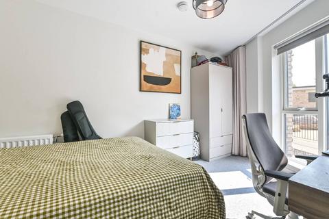 1 bedroom flat for sale, Louis Close, Holloway, London, N7
