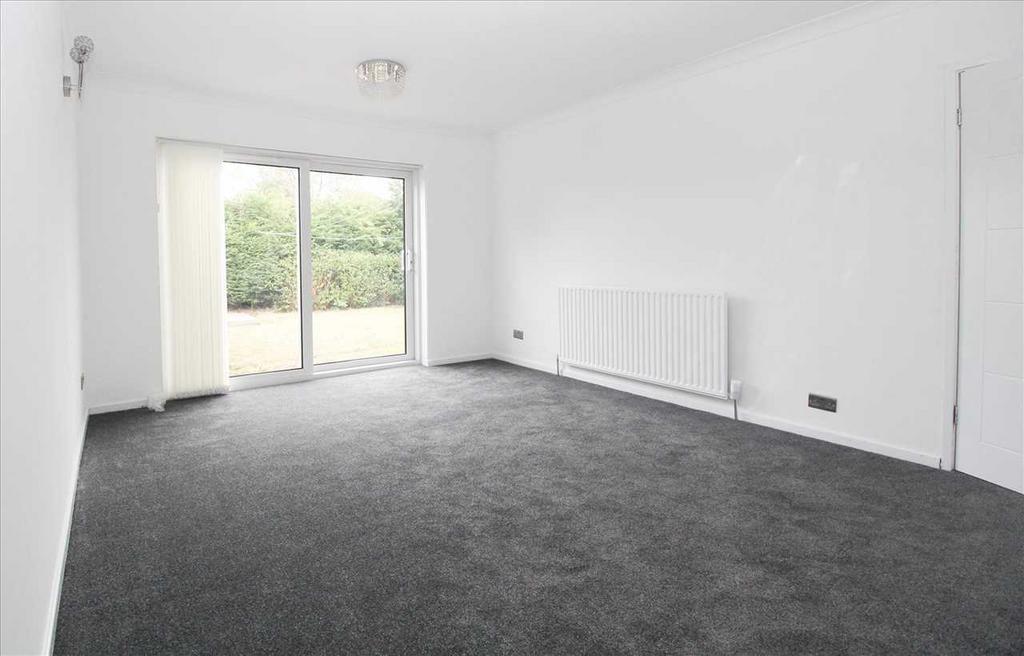 Living Room ( rear )