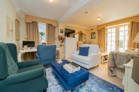 1 bedroom flat for sale, Oxford Gardens, London W10