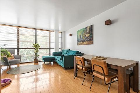 2 bedroom flat for sale, London Road, Isleworth TW7