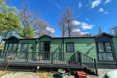 2 bedroom static caravan for sale, Clapham Lancaster