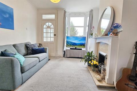 2 bedroom terraced house for sale, Regent Street, Oadby, Leicester