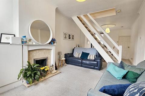 2 bedroom terraced house for sale, Regent Street, Oadby, Leicester