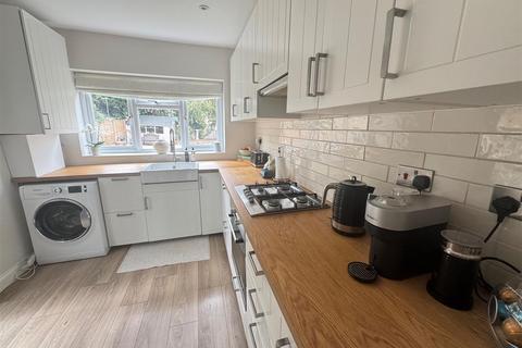 3 bedroom semi-detached house for sale, Leslie Gardens, Rayleigh