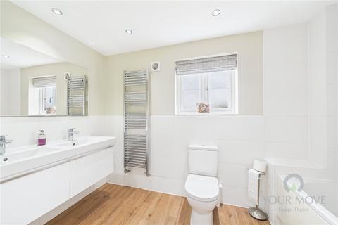 16 Cowslip Close, Wootton, Northampton, NN4 6NF