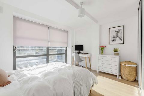 2 bedroom flat for sale, Wimbledon Hill Road, London SW19