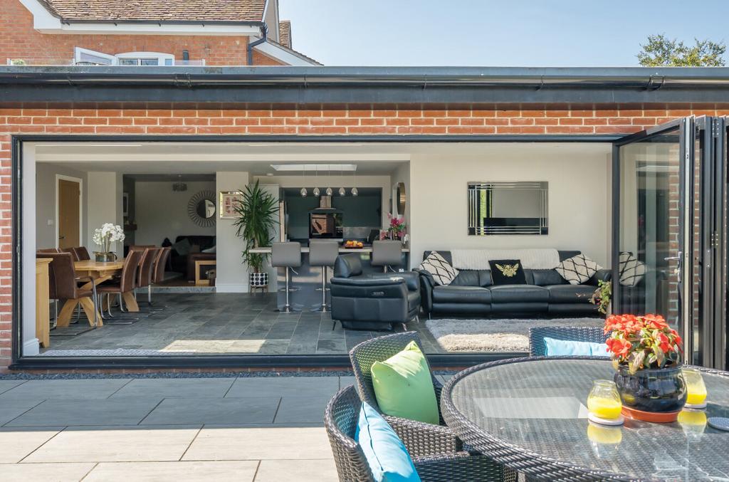 1339637-9-6899d24...