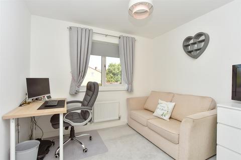 52 Hogarth Close, Hoo, Rochester, ME3 9XQ
