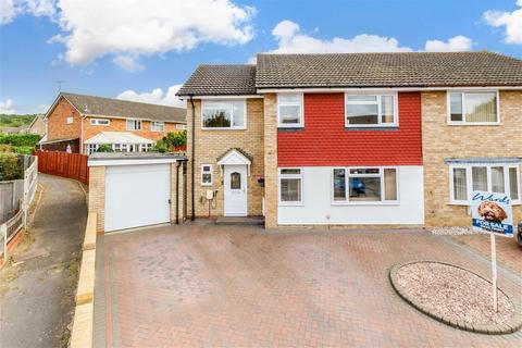 12 Battlesmere Road, Cliffe Woods, Rochester, ME3 8TR