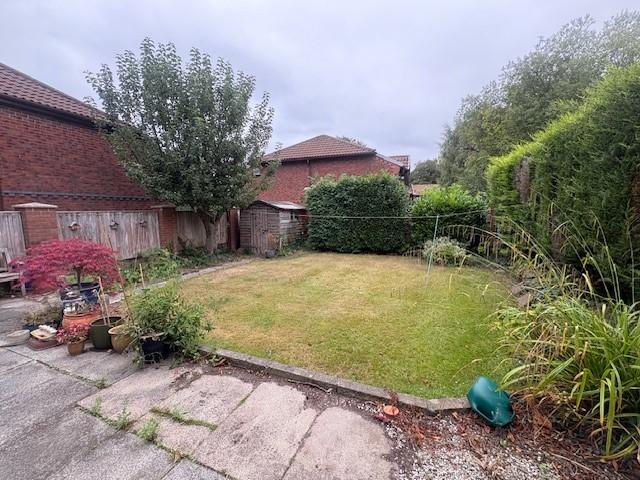 Rear Garden (2).jpg